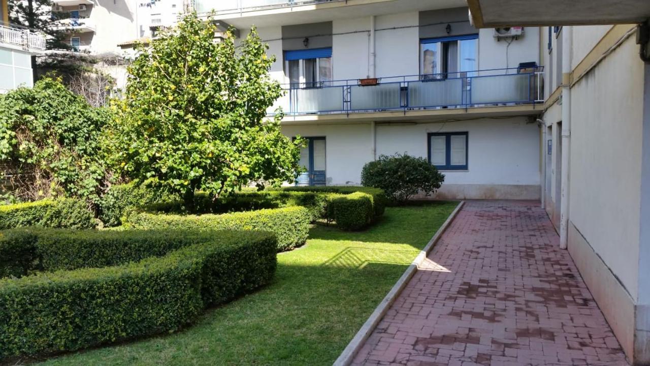 Tora House Hotel Catania Exterior photo